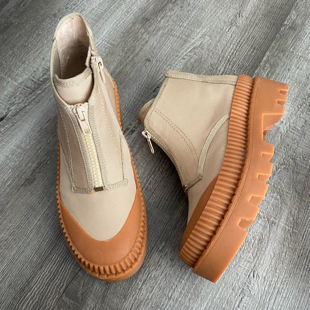 🌿FREE PEOPLE SILENT D BOOTIES🌿
